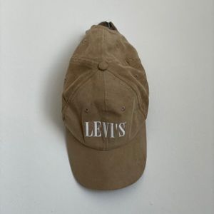 Levis hat